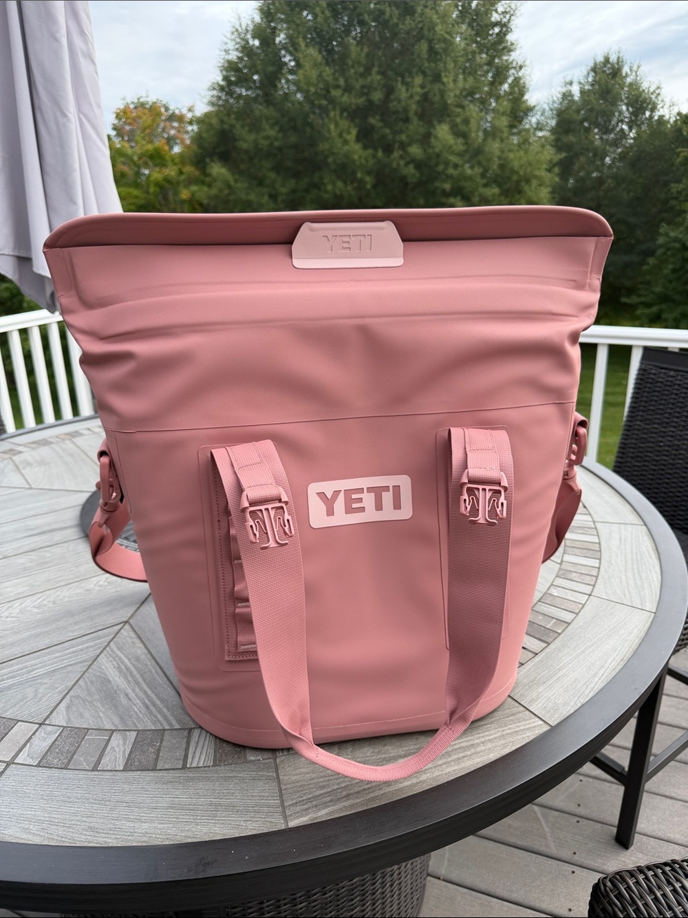 YETI Hopper M30 Soft Cooler – Sandstone Pink | Like New